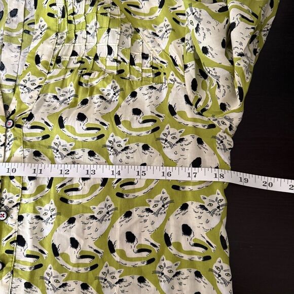 Conversations By Anthropologie 16 of 52 Blouse Sz 2 Green Cats Print Button Up - Picture 11 of 12